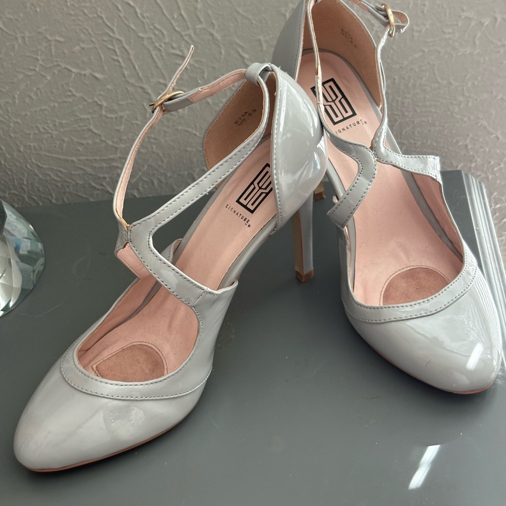Elegant Gray Heels Size 8.5